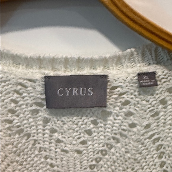 Cyrus Cream Knit Cardigan size XL - Picture 6 of 9